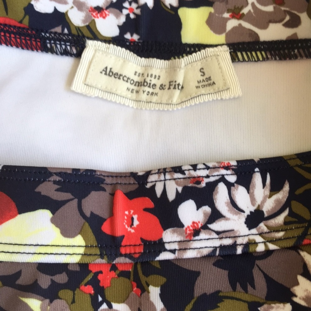 NWOT [Abercrombie & Fitch] Floral 2-Piece - XS/S - Picture 6 of 6